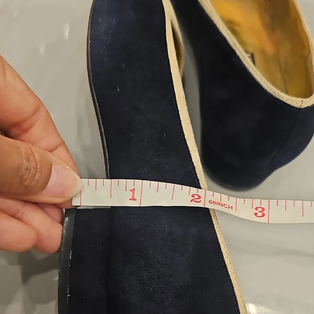 Vintage 90's ESCADA Navy & Cream Suede Flats